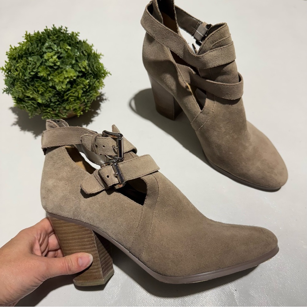 Michael Kors Taupe Suede Leather Buckle Heeled‎ Ankle Boots Size 10 Classic Fall